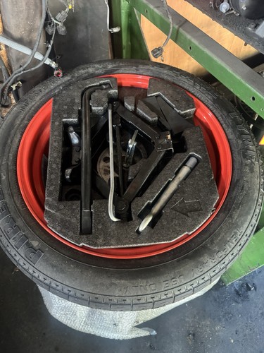 Jaguar spare wheel kit - xf,