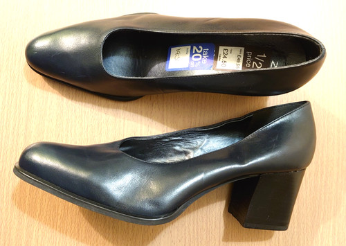 New nine west black genuine - black,
