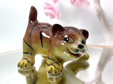 Vintage Figurine Weatherby Cat