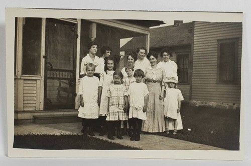 Rppc older women young girls - rppc,
