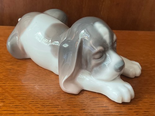 Lladro porcelain sleeping - porcelain,
