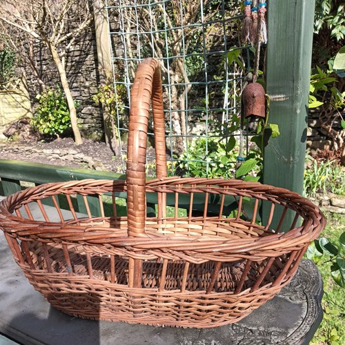 Vintage large wicker - vintage,