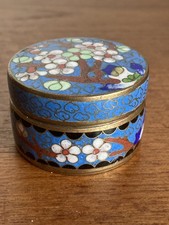 VINTAGE CHINESE CLOISONNE PILL