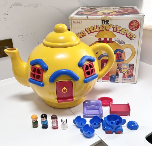 Bluebird the big yellow teapot - yellow,