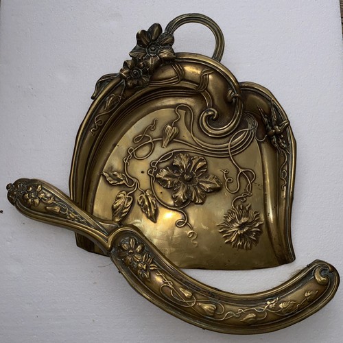 Vintage brass crumb tray and - crumb,