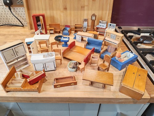 Vintage job lot - of, house