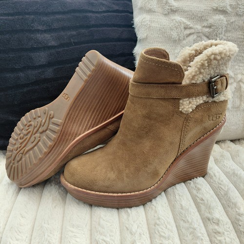 Ugg boots size 5uk - boots,