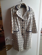 Beautiful Navy & Cream Vintage