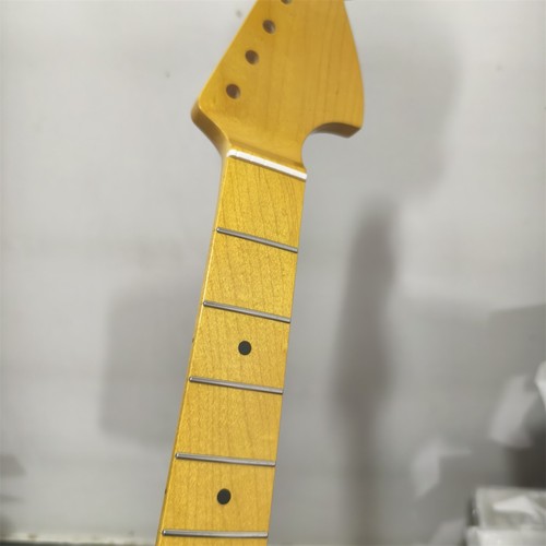Jazzmaster style big head - style,