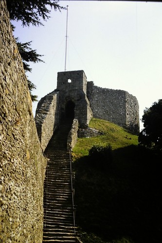 Carisbrooke castle isle - castle,, of