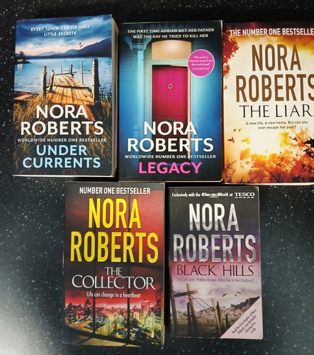 Nora roberts book bundle - 5,
