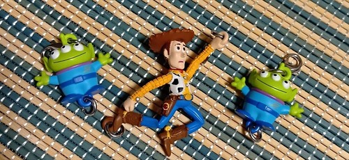 Toy story swaying mascot woody - swaying,