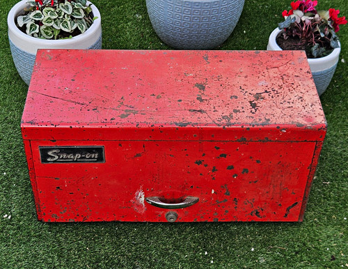 Vintage snap red metal tool - snap-on,