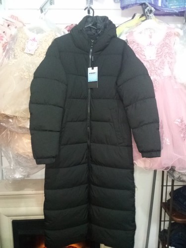 Women very warm winter - very,