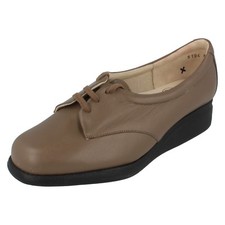 Ladies Equity Taupe leather