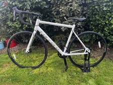 Carrera Virtuoso Mens 700c 16-Speed Road Bike  54cm frame NEW