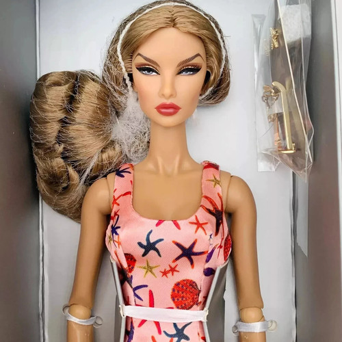 Integrity toys fashion royalty - fashion,