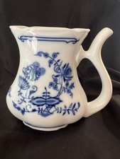Leander 1946 RGK China of Boheme Karlsbader Zwiebelmuster Sipping Mug