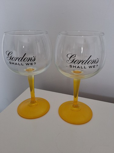 Pair gordon gin lemon - gordon's,