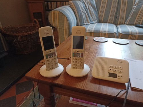 Dual hone phone - hone,