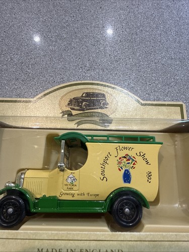 Lledo bull nose - nose, morris
