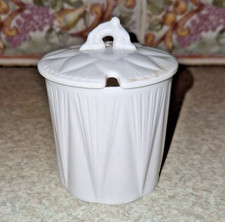 VINTAGE SHELLEY WHITE DAINTY LIDDED CONDIMENT JAR / JAM POT 90mm