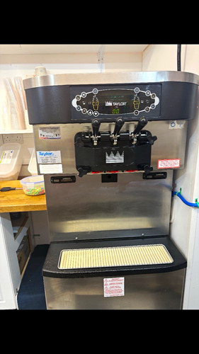 Taylor c712 floor model soft - floor,