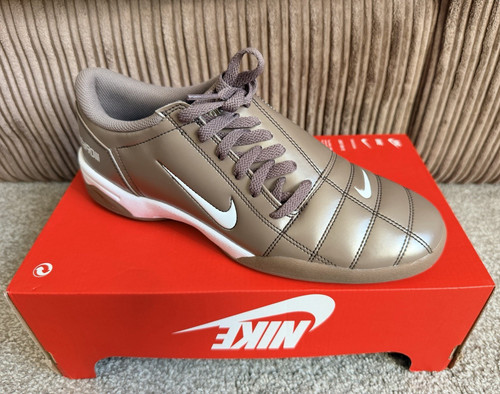 Nike total astro - 90, football