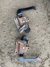 Citroen Saxo Peugeot 106 GTI VTS VTR Rear Seat Bench Catches Mech