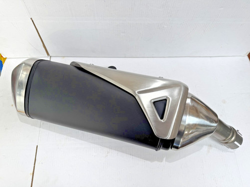 Suzuki gsr750 2011 - suzuki,