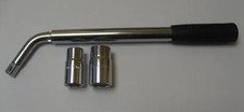 WHEEL BRACE WRENCH EXTENDABLE
