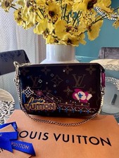 BN Louis Vuitton Mini Pochette