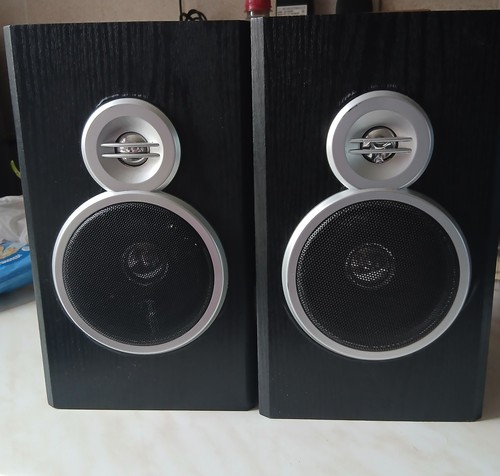 Speakers small very good - small,, in