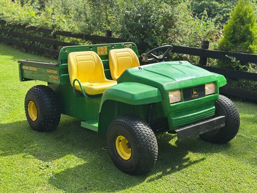 John deere gator 2x4 petol - deere,
