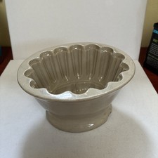 VINTAGE POTTERY JELLY OR PATE