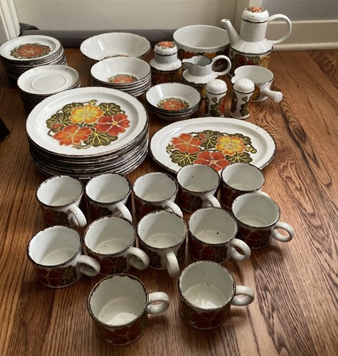 Vtg large lot midwinter - vtg,