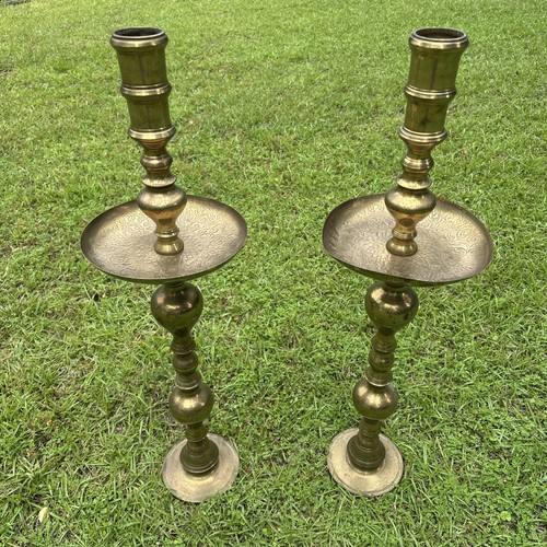 Etched pair brass floor - ,