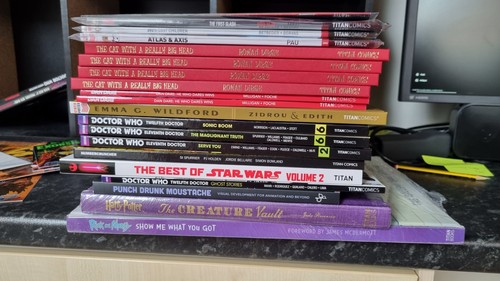 Job lot graphic novels - job,