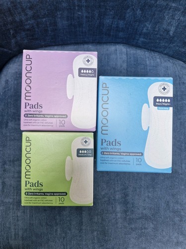 Mooncup pads bundle with - bundle,
