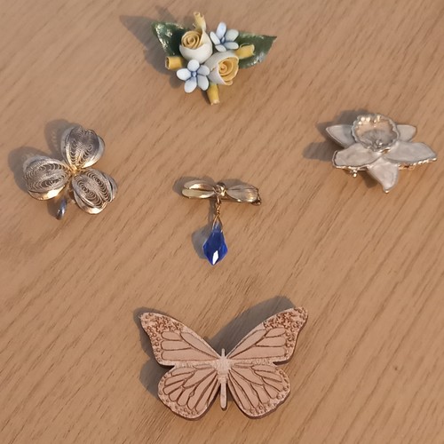 Brooches ceramic flowers - brooches,
