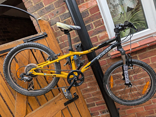 Specialized hotrock 20in - specialized, kids