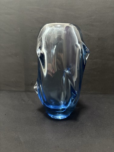 Blue uranium glass - blue,