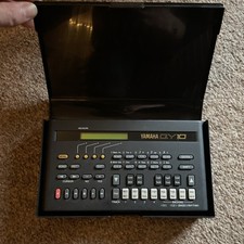 Yamaha QY10 Music Sequencer