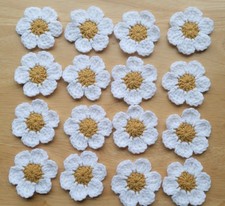 Lot of 16 Handmade White Daisy
