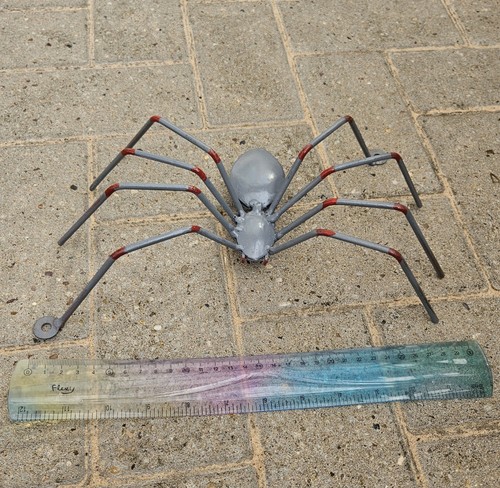 Grey red handmade metal - grey/red, spider