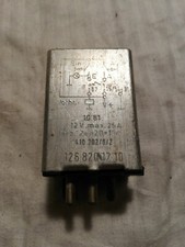Mercedes W126 SE SEL SEC  Relay  1268201210
