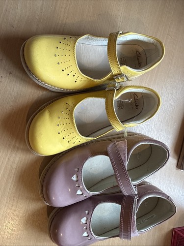 Girls clarks shoes - girls, size