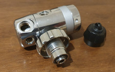 APEKS DST diving regulator
