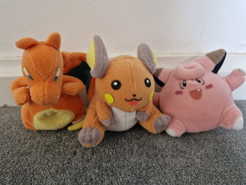 Raichu charizard clefairy - raichu,