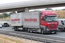 Truck Photo Mercedes-Benz